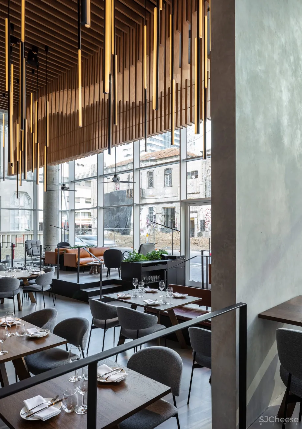首发 | Kimmel Eshkolot Architects :木材划分的 Tel Aviv L28 餐厅 首