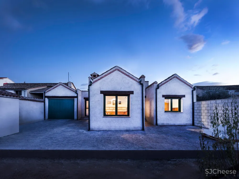 OOIIO Arquitectura | 西班牙传统小屋 Cottage in Las Herencias 首