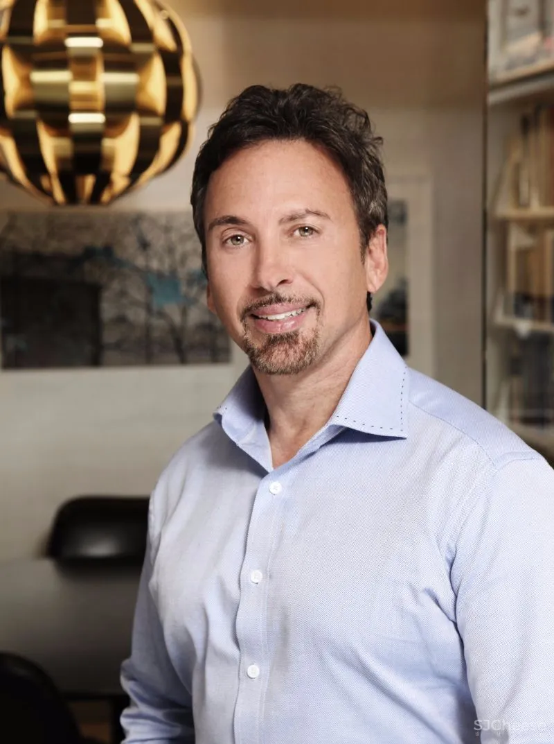 Fox Nahem | 经典现代的精致内饰