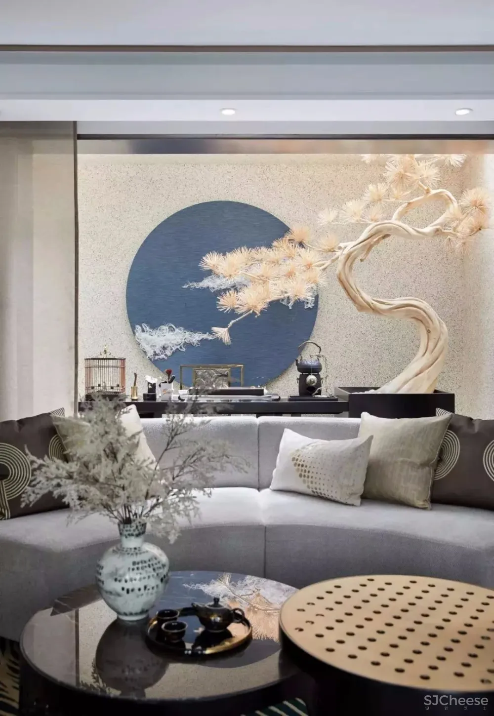 时代雕琢下的摩登理想国