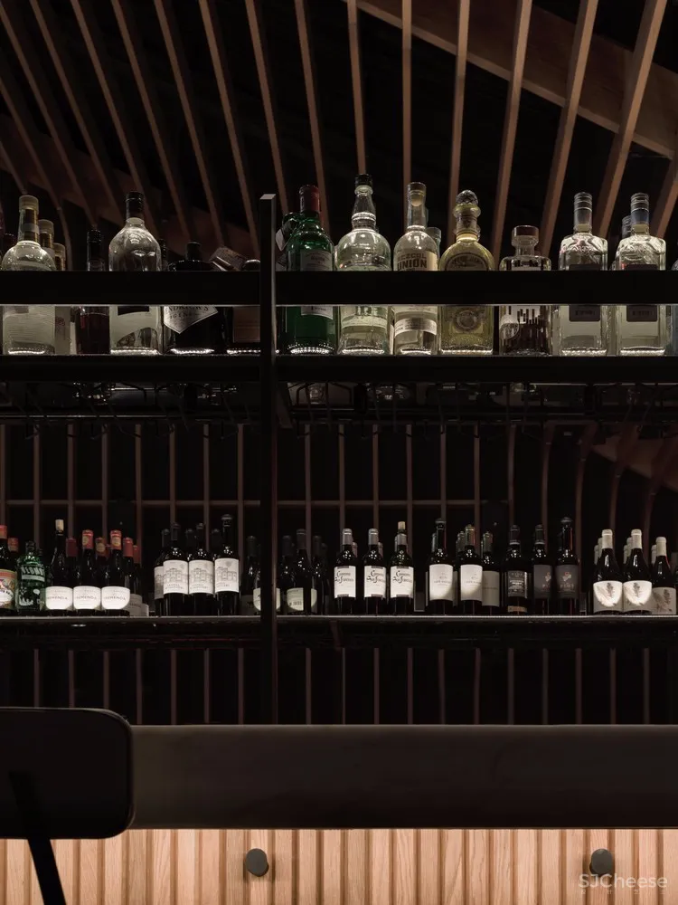 一个源自著名巴塞罗那市场的餐厅概念 | Razavi 首