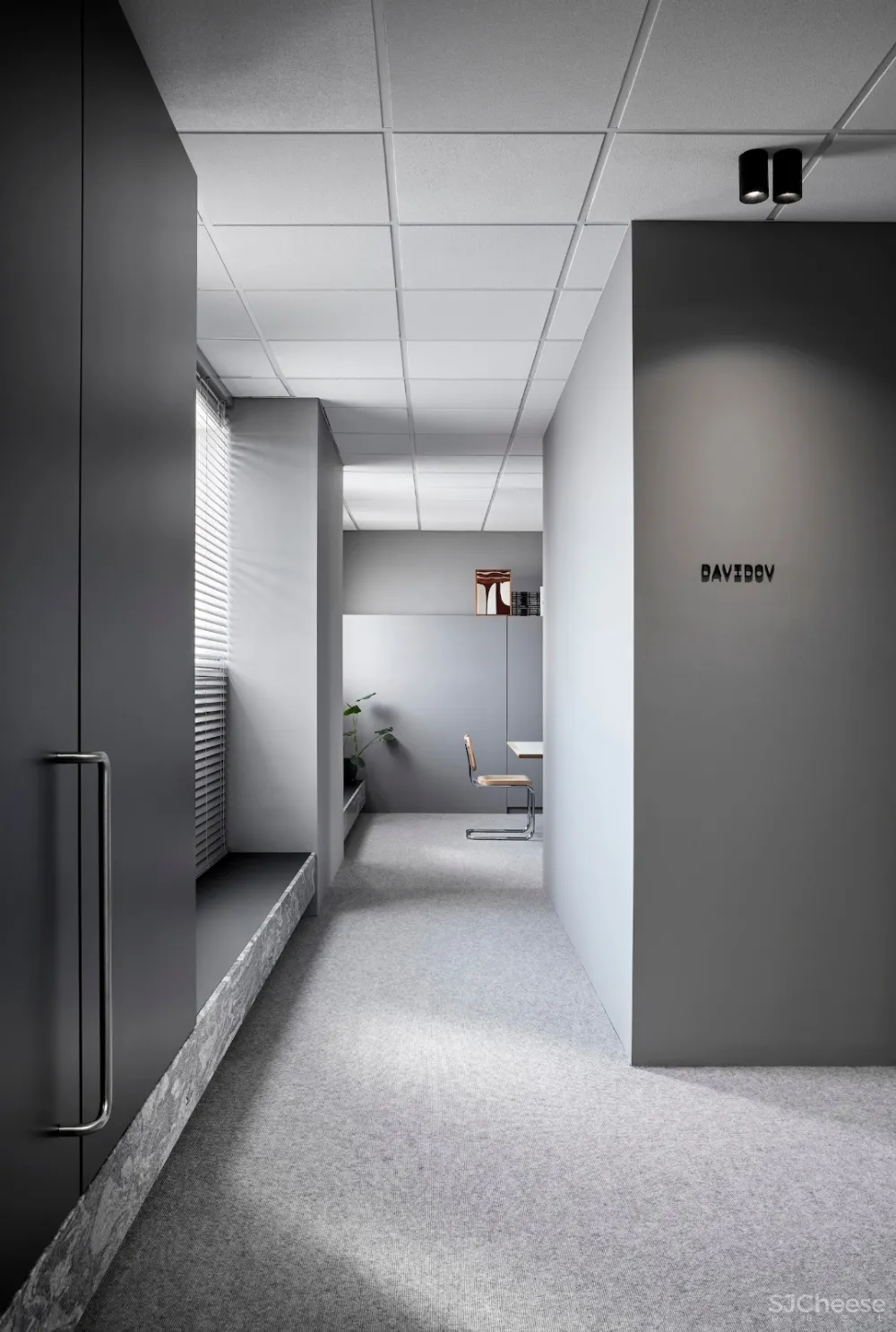 首发 | 不一样的灰色空间：Davidov Partners Architects工作室 首
