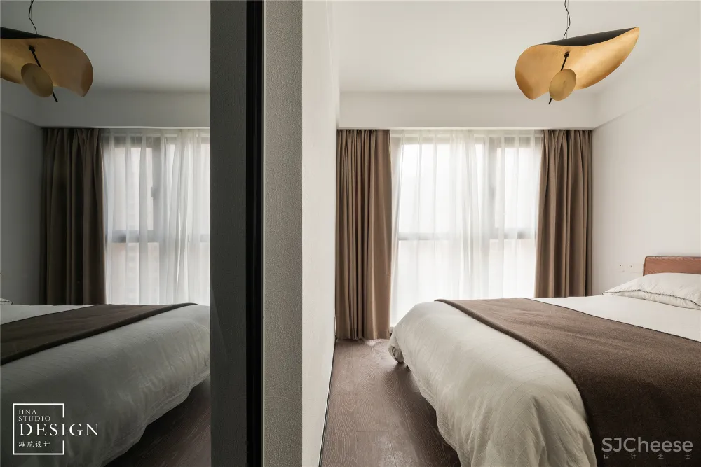 黑白交织奏乐，谱写单身自主的生活空间 海航设计