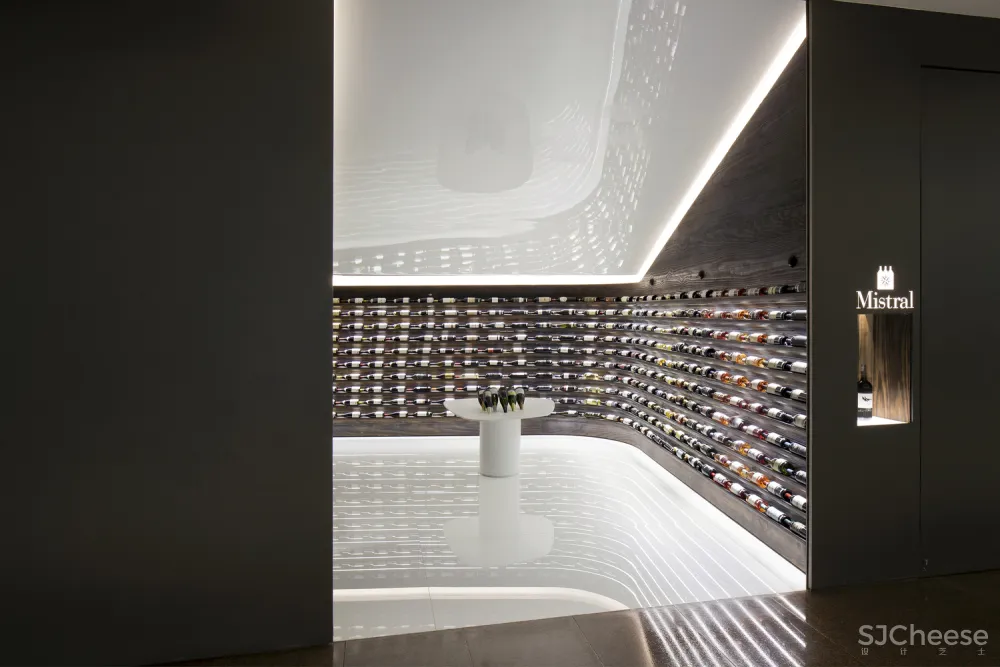 Mistral Iguatemi Wine Store Studio Arthur Casas