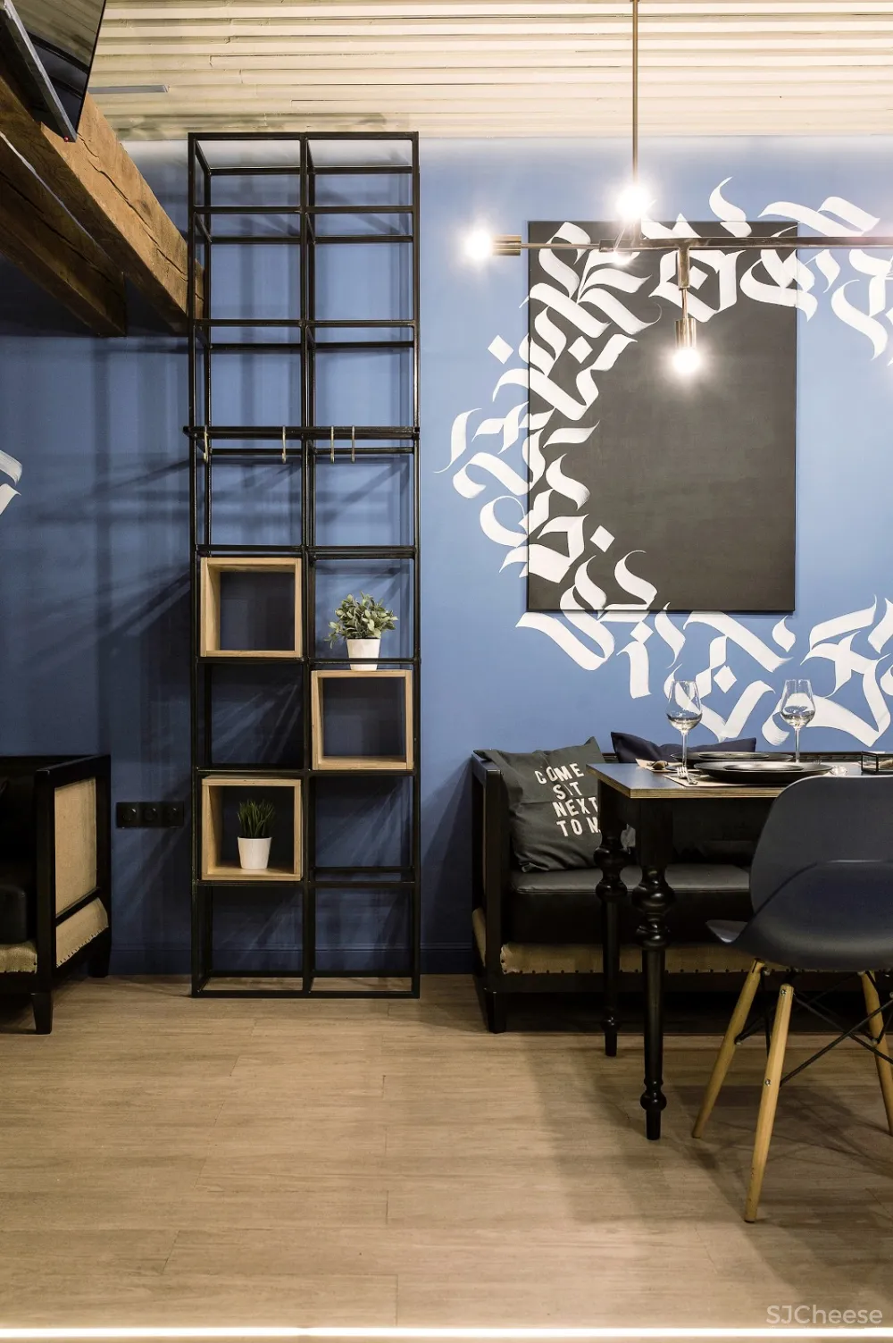 233m²圣彼得堡Cherdak工业风酒吧 CARTELLE DESIGN