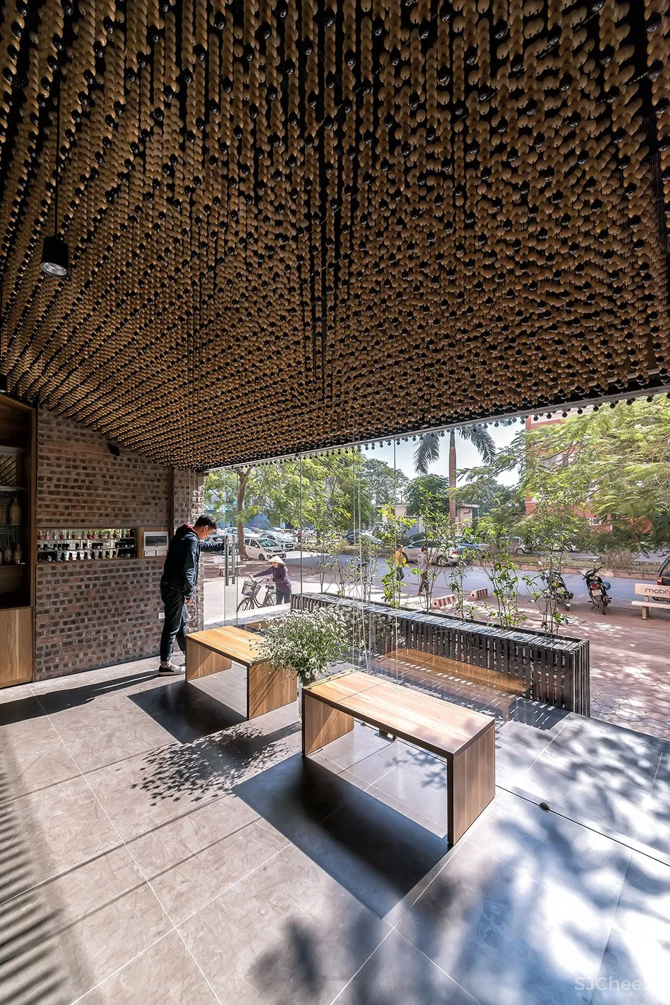 木珠串联的攀缘植物园，越南Mành Mành沙龙 H-P Architects