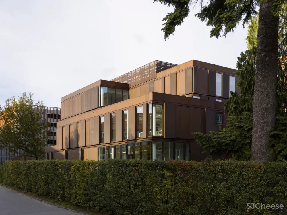 临床生物化学实验大楼 / Mikkelsen Architects