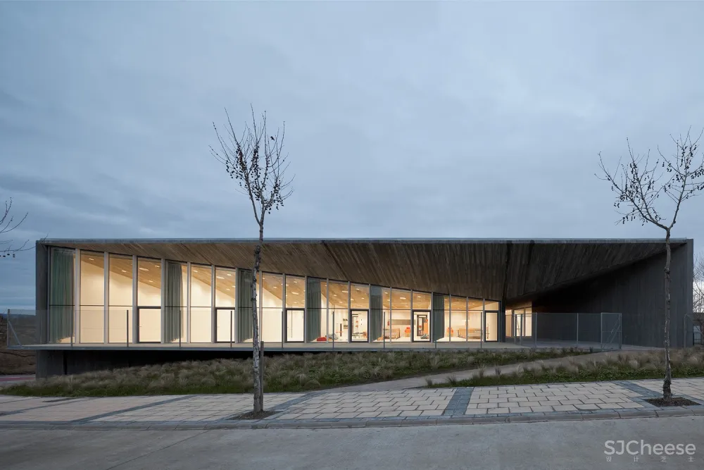 Taller Basico de Arquitectura | 空心岩石的结构建筑 首