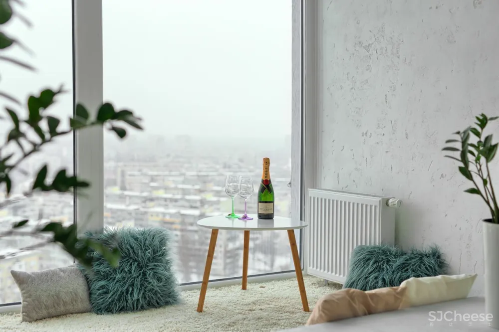 首发 | Lauri Brothers：为年轻女孩设计的基辅粉色霓虹灯公寓 首