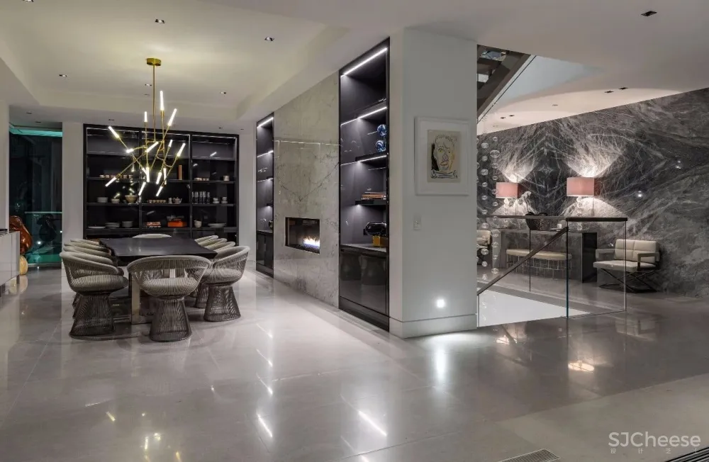 3.98 亿的超级山顶豪宅，无比奢侈的观景台