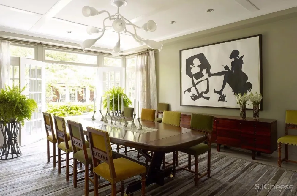 Fox Nahem | 经典现代的精致内饰