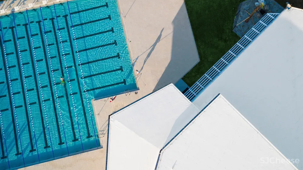 佛罗里达理工大学学生活动中心 / Straughn Trout Architects