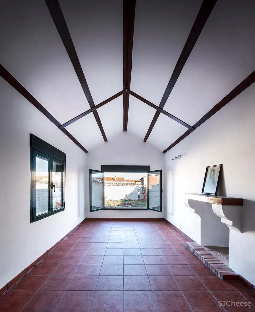 OOIIO Arquitectura | 西班牙传统小屋 Cottage in Las Herencias 首