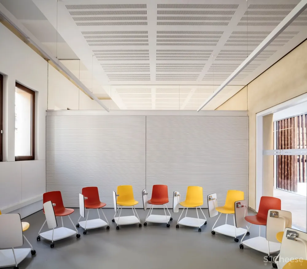 Sant Sadurní d’Anoia 文化中心 / taller 9s arquitectes