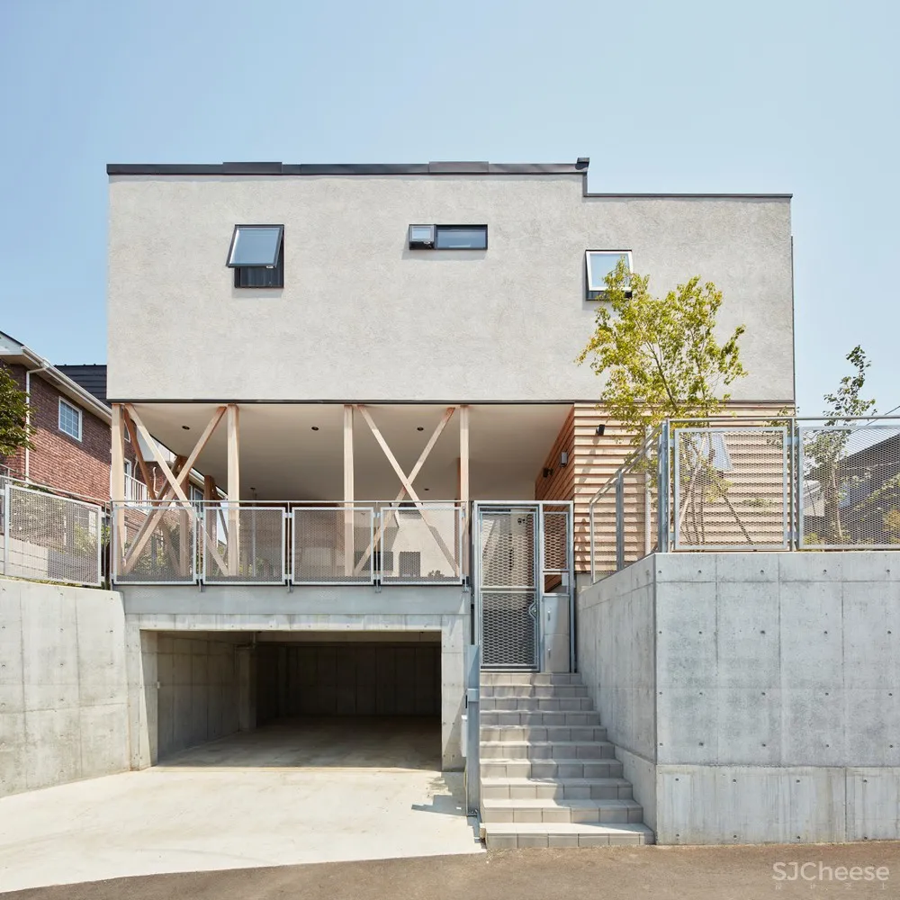 日本“吊脚楼”住宅 / Archidance