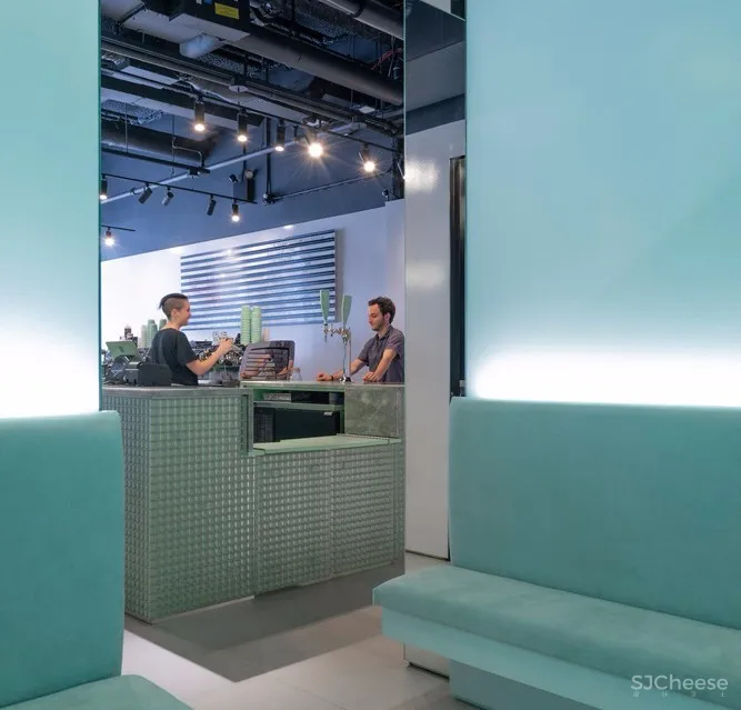 纽约布莱恩公园City of Saints咖啡馆 | Only If