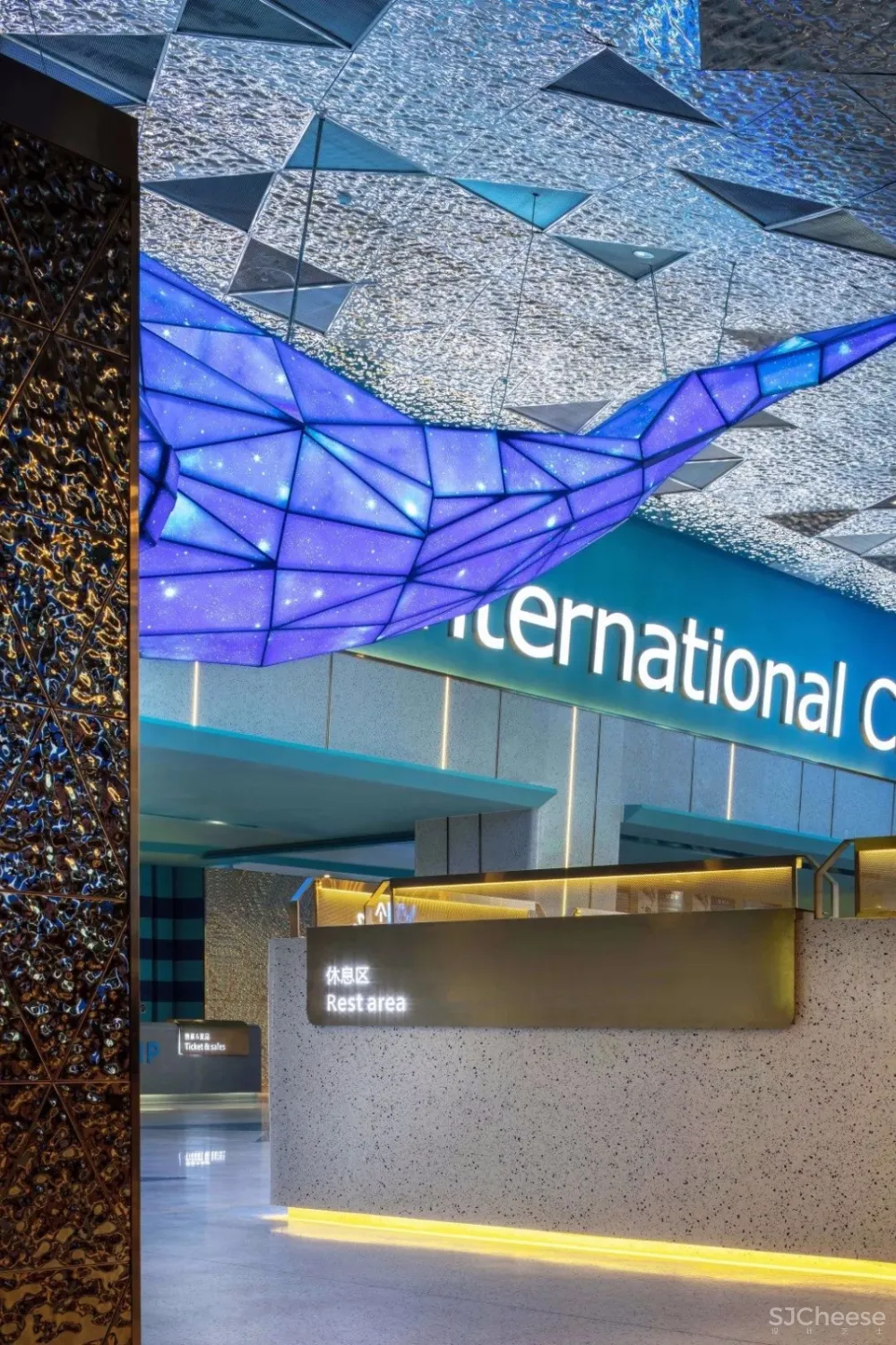 这么炫酷的电影院，你见过吗