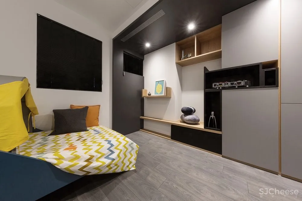 现实主义·口木平方 乘四研究所