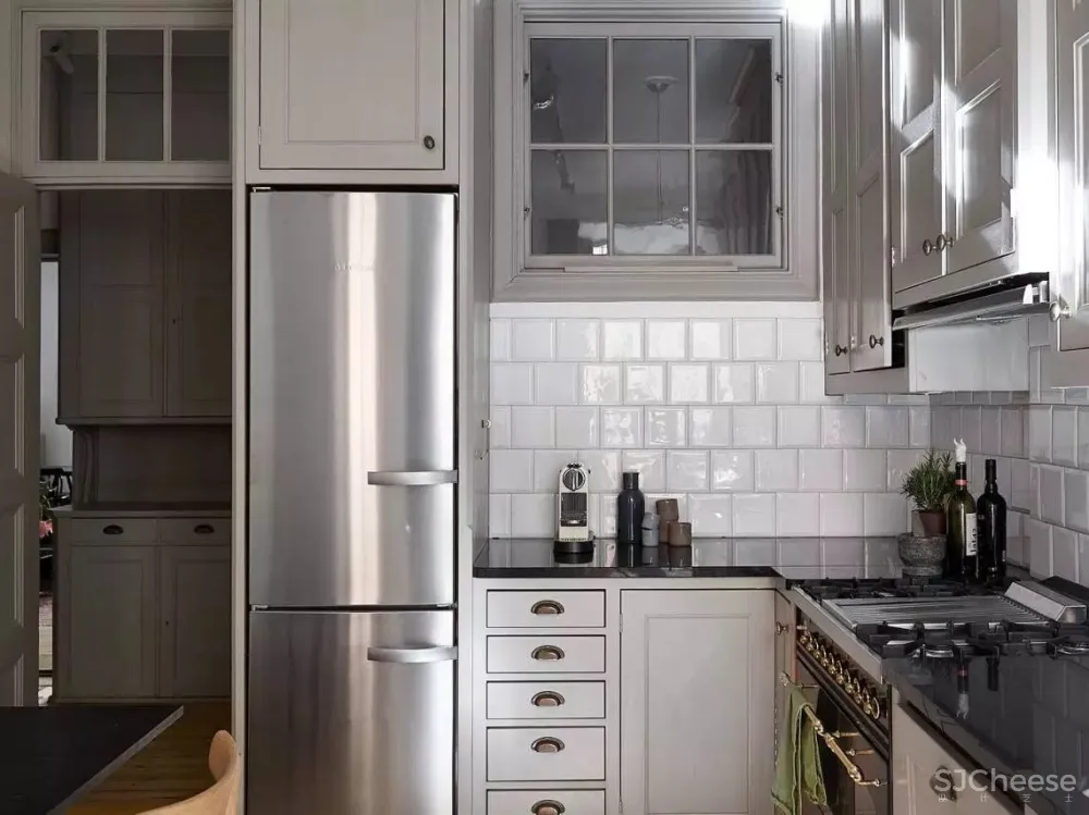 国外艺术感怀旧风公寓 | Alexander White 首