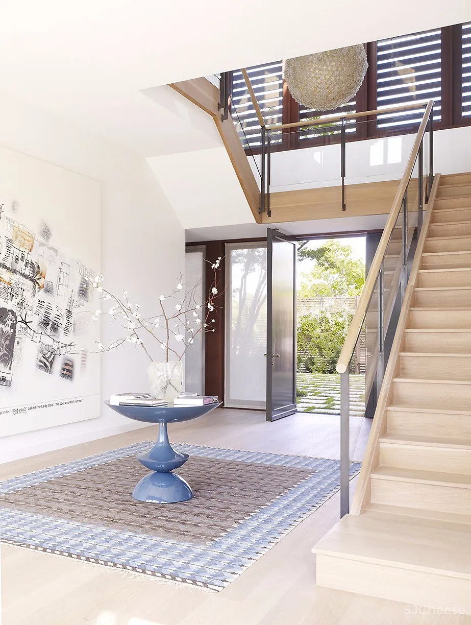 Fox Nahem | 经典现代的精致内饰