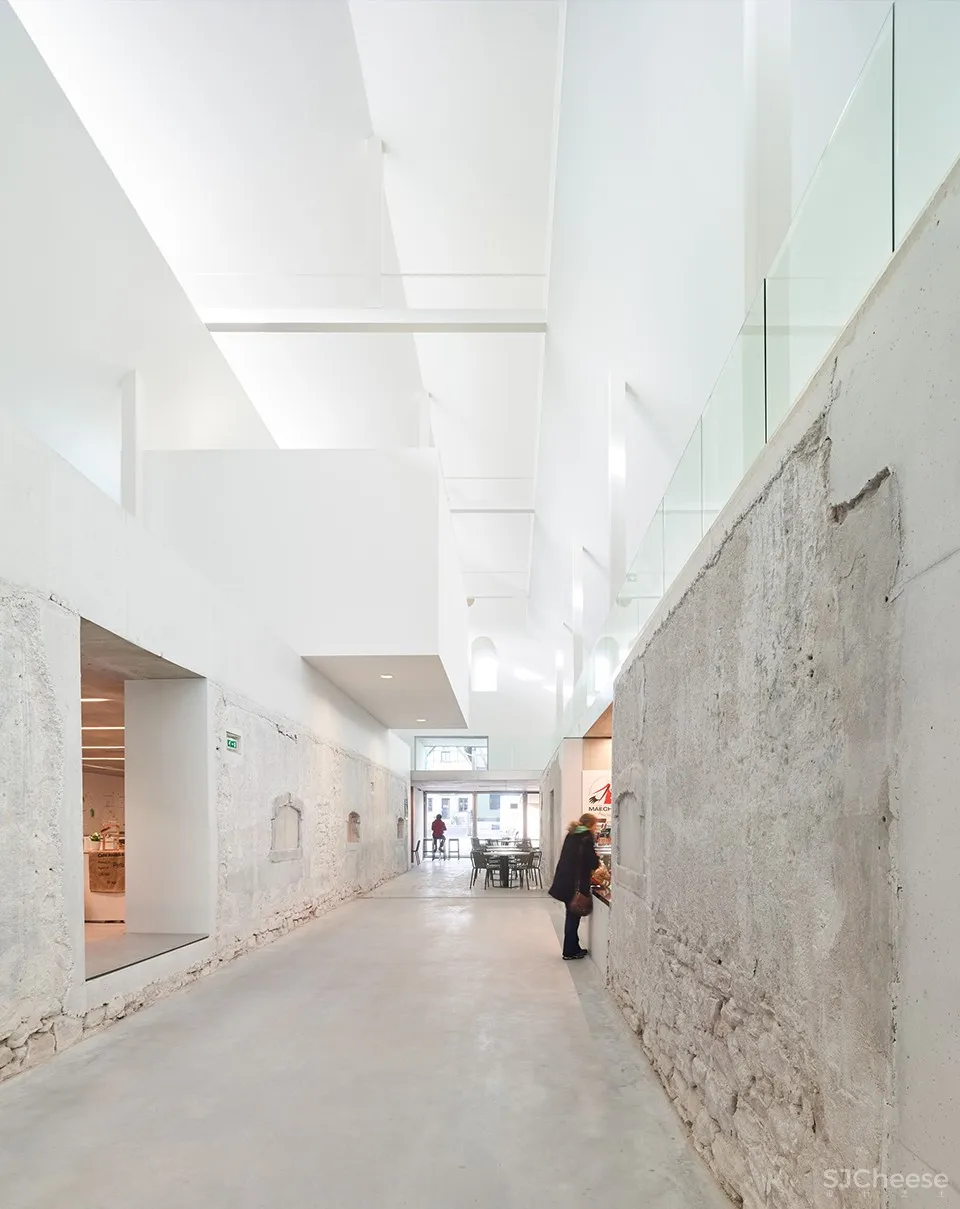 Schiltigheim室内集市和展览空间,法国 / Dominique Coulon & associés 首