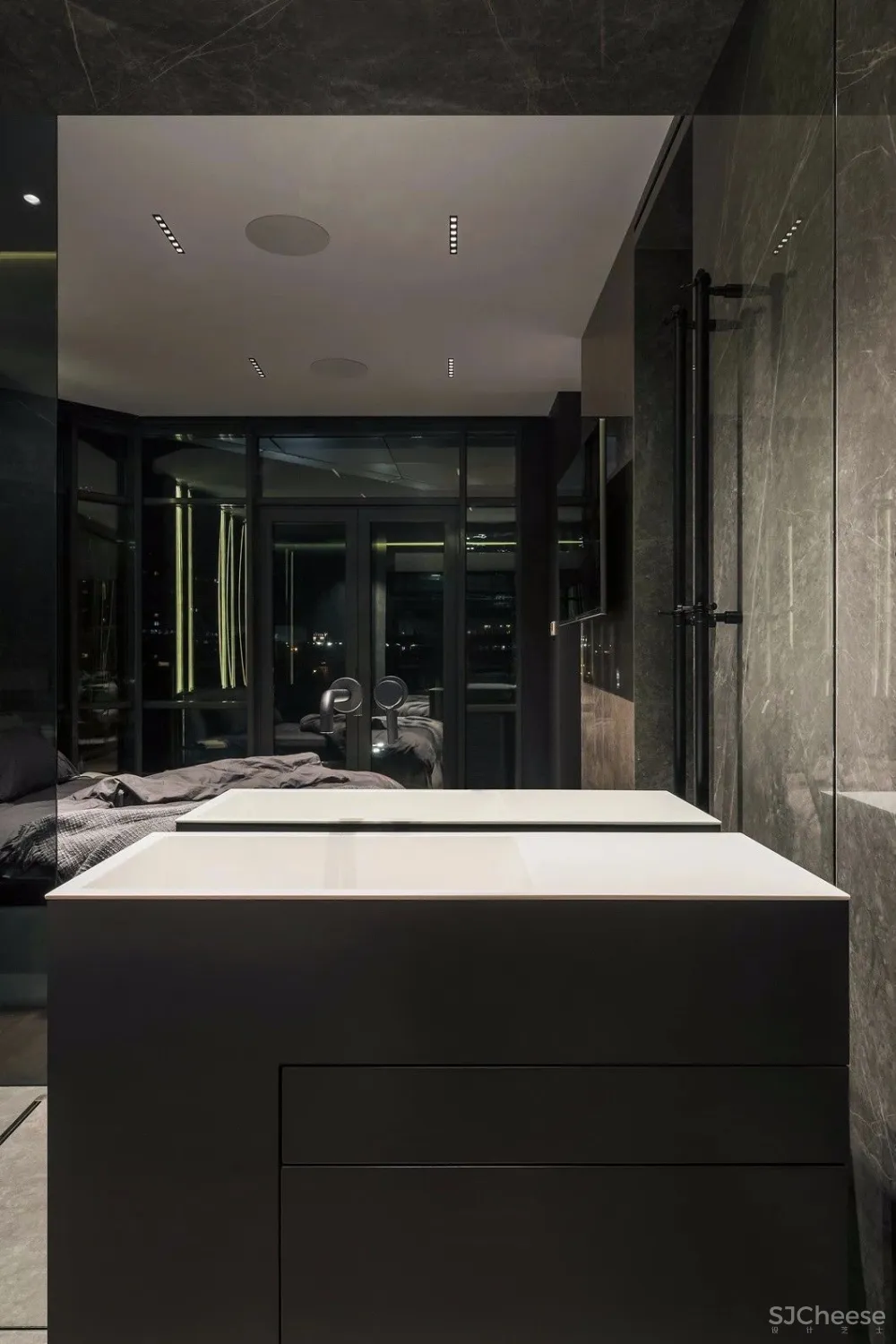 高级黑,不是一般的帅!