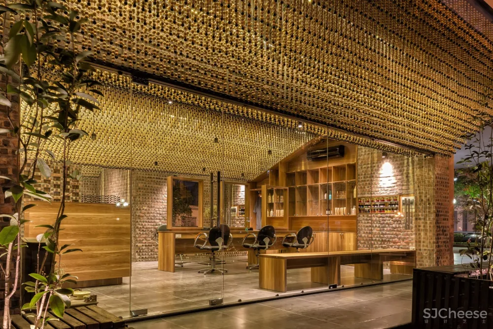 木珠串联的攀缘植物园，越南Mành Mành沙龙 H-P Architects