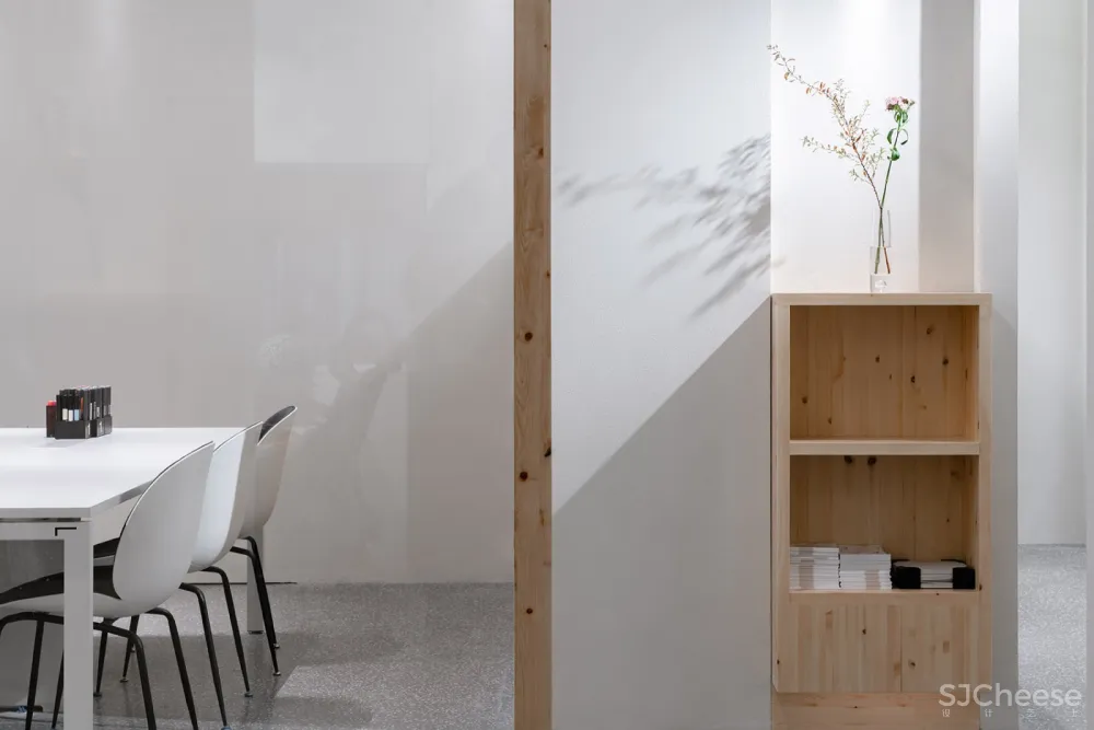 上海华山路ORIA办公室 / 上海和睿规划建筑设计有限公司 首