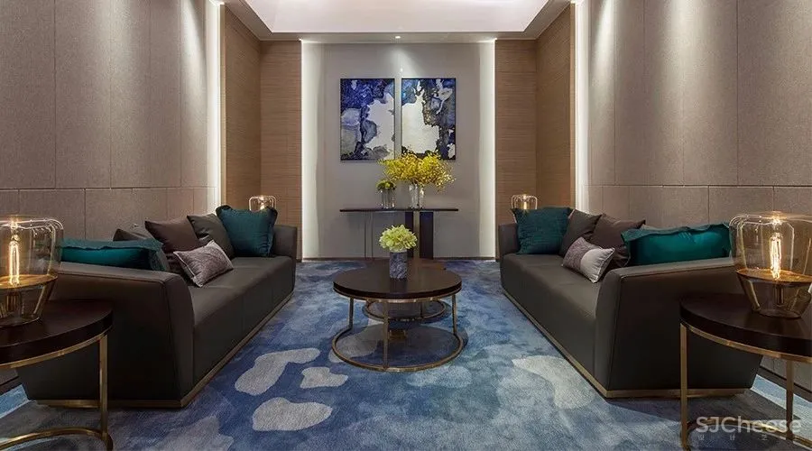 【觉度设计】1300平方米营销中心 | 冷抽象中的感性空间!