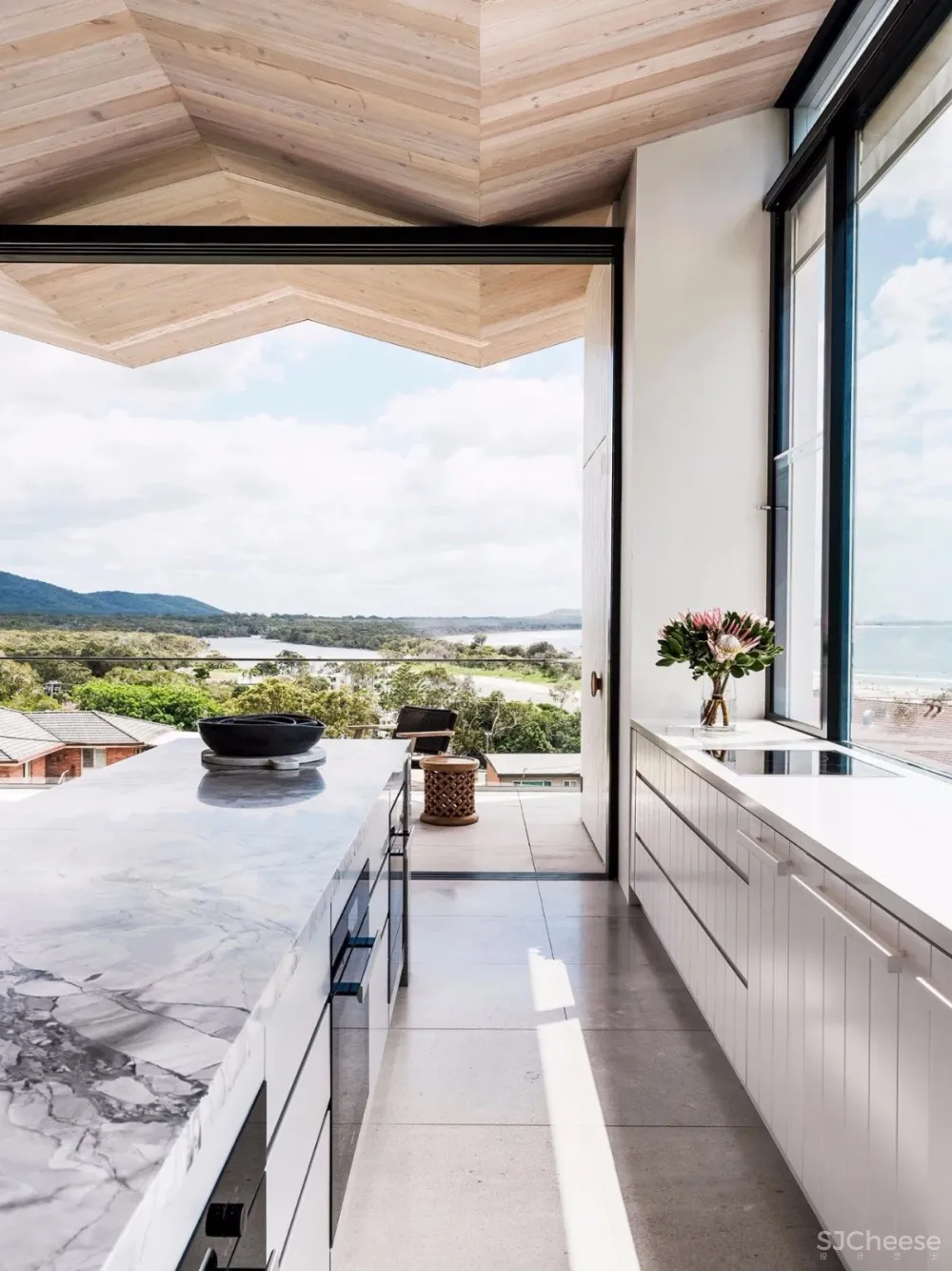 Madeleine Blanchfield新作 | 空间与景观的完美碰撞 首