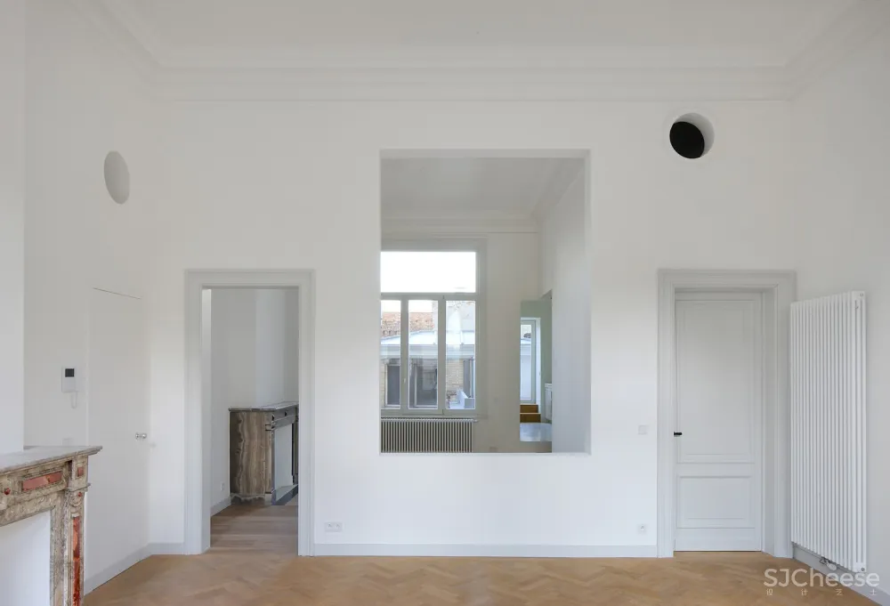 Bovenbouw + Barbara Van Der Wee Architects | 比利时折衷主义住宅翻新 首