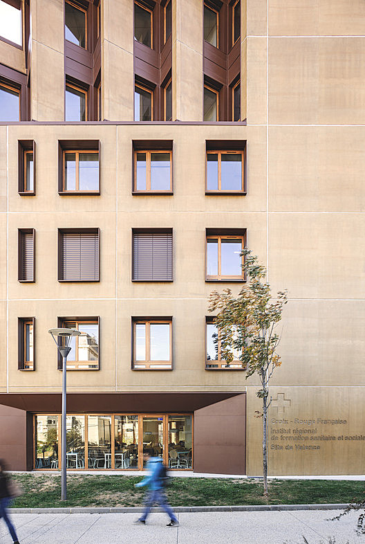 Regional Health and Social Training Institute Face À...