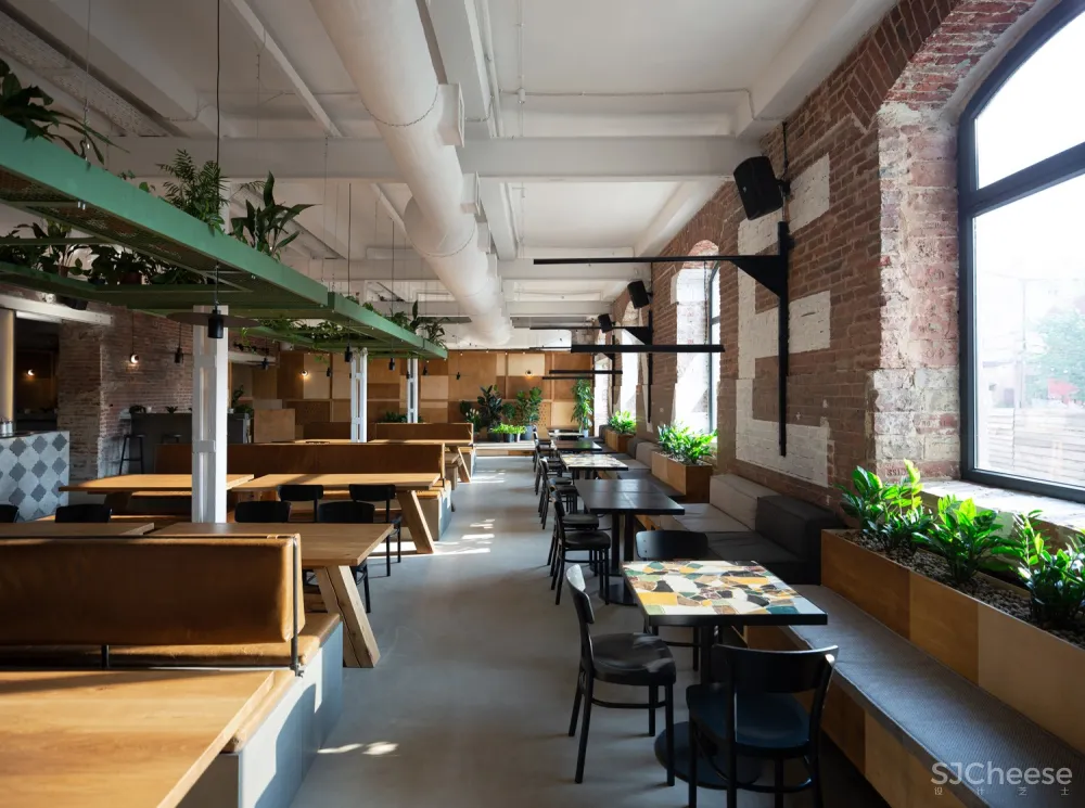 首发 | BALBEK BUREAU:乌克兰 MOLODO ZELENO 酒吧