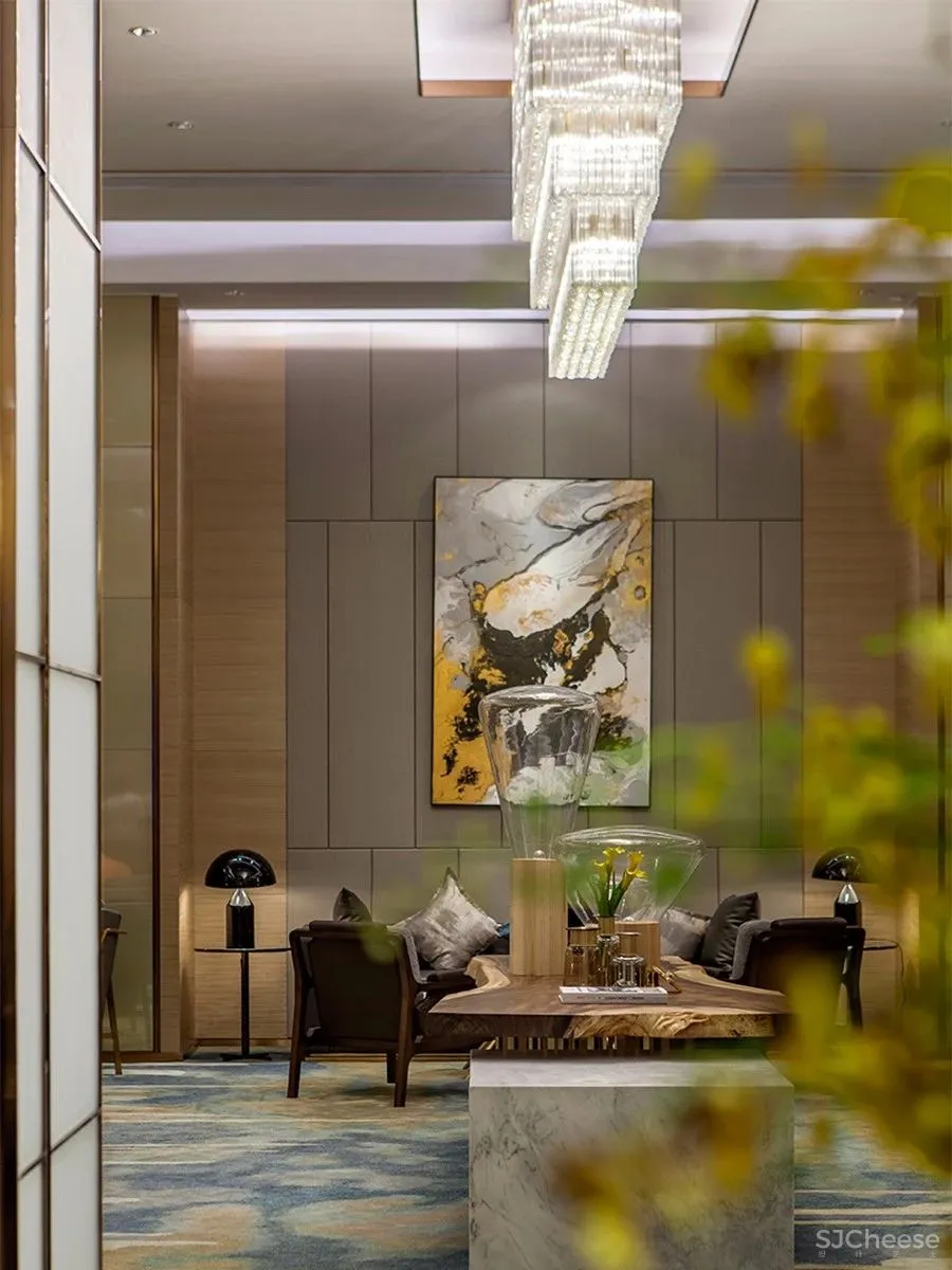 【觉度设计】1300平方米营销中心 | 冷抽象中的感性空间!