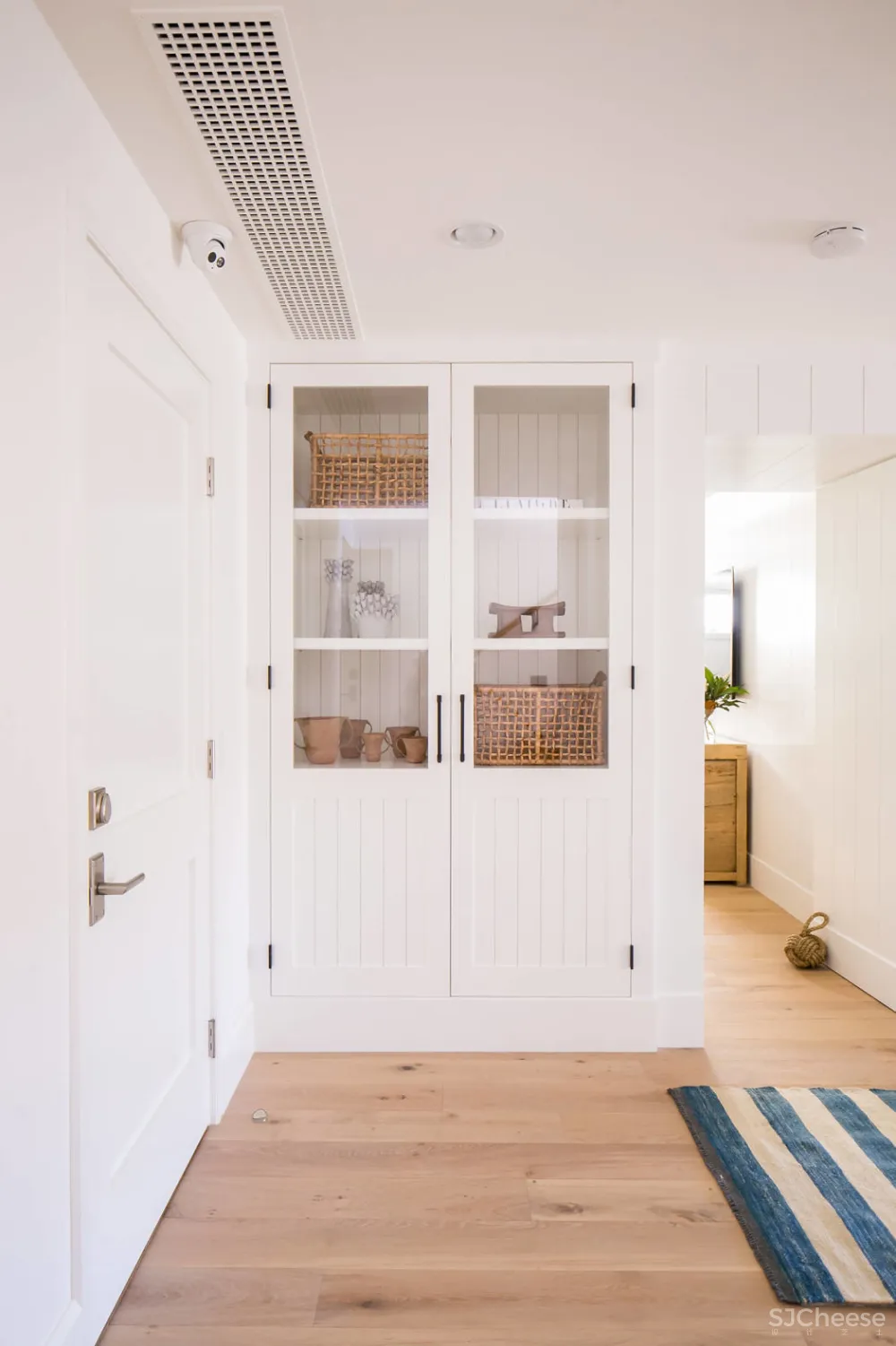 晚间峡谷 Carl Akins Company