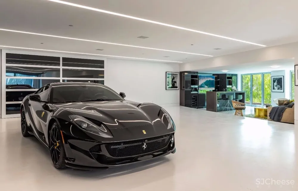 3.98 亿的超级山顶豪宅，无比奢侈的观景台