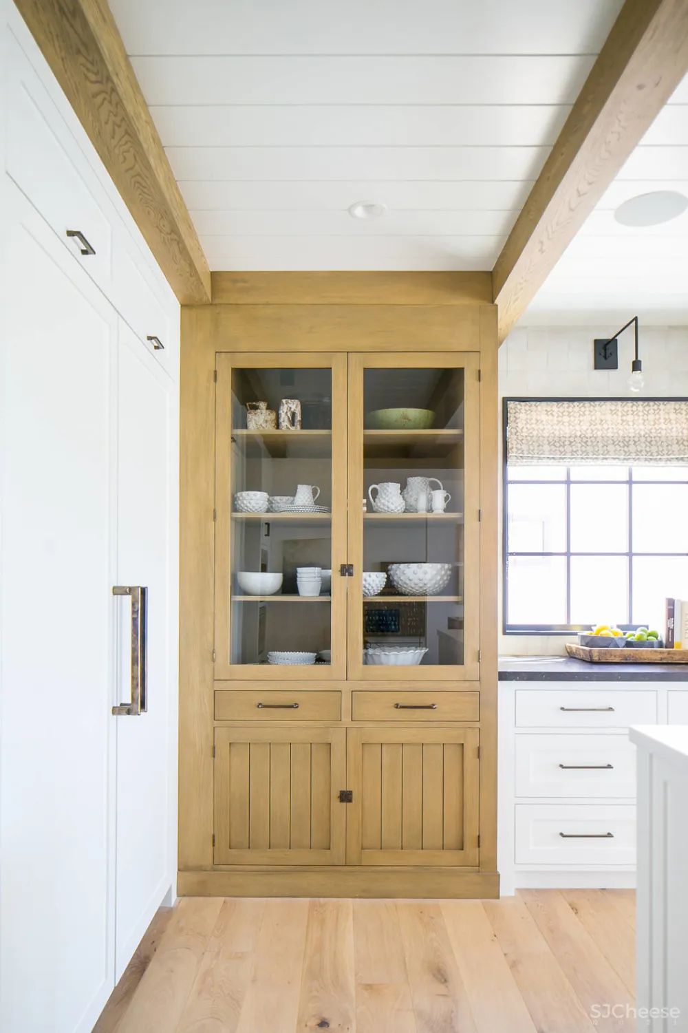 晚间峡谷 Carl Akins Company