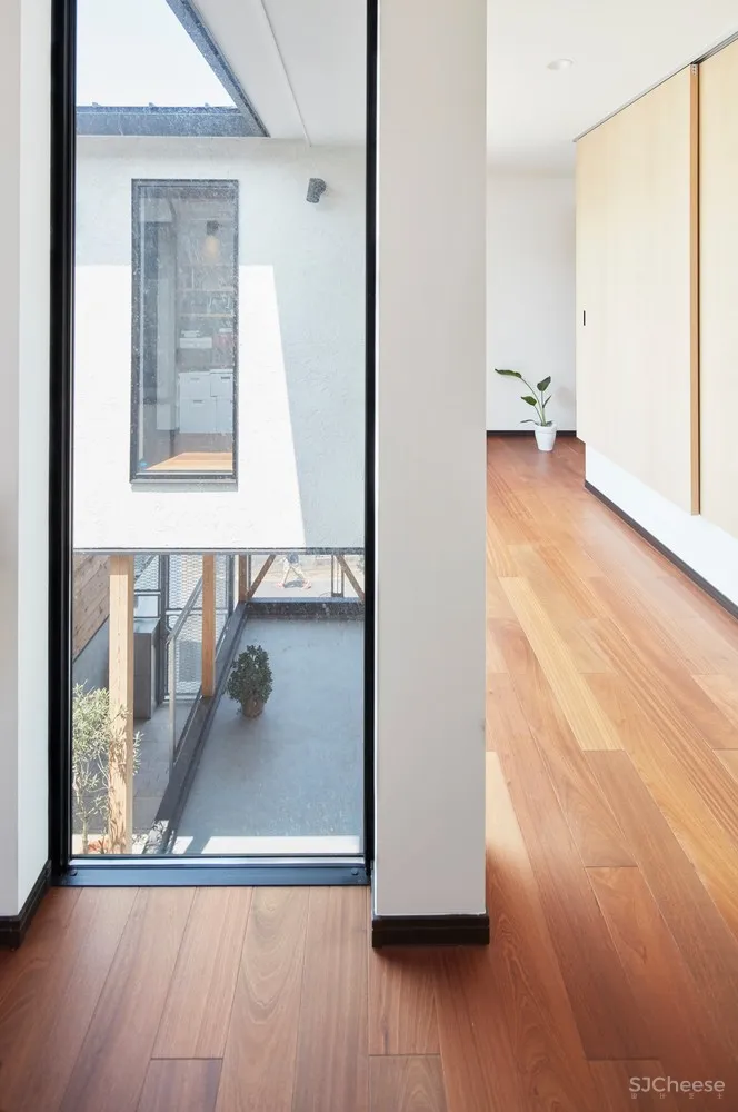 日本“吊脚楼”住宅 / Archidance