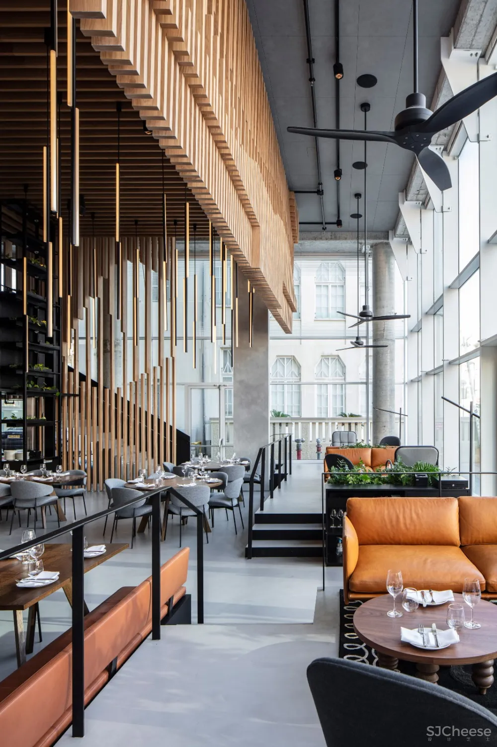 首发 | Kimmel Eshkolot Architects :木材划分的 Tel Aviv L28 餐厅 首