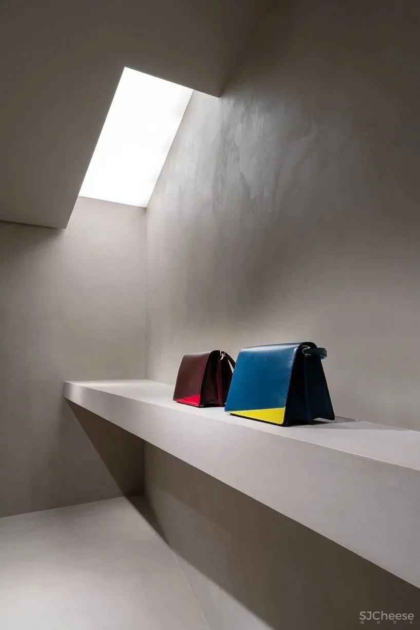 极简大师John Pawson 为意大利的“爱马仕”打造艺术馆式旗舰店丨格调十足 首