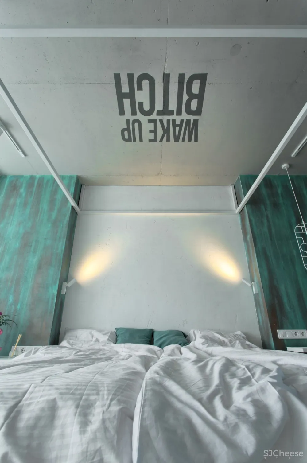 首发 | Lauri Brothers：为年轻女孩设计的基辅粉色霓虹灯公寓 首