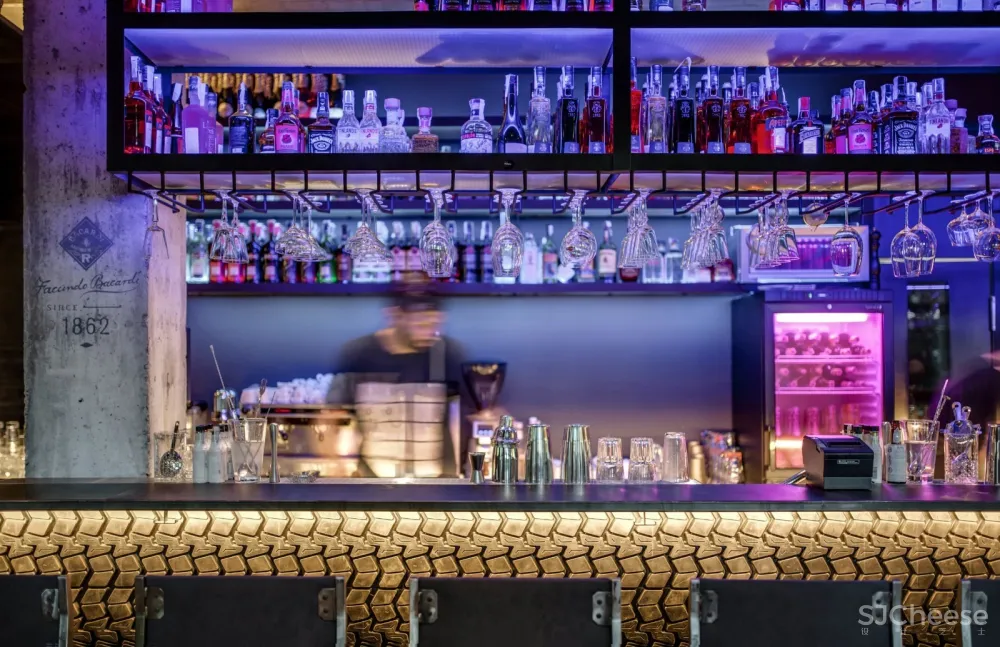 380㎡基辅的墨西哥汉堡店 | Slava Balbek 首