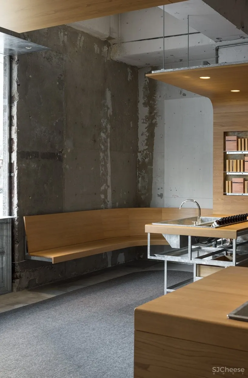 东京涩谷“aesop shibuya”澳洲85m²护肤品牌店 | TORAFU ARCHITECTS