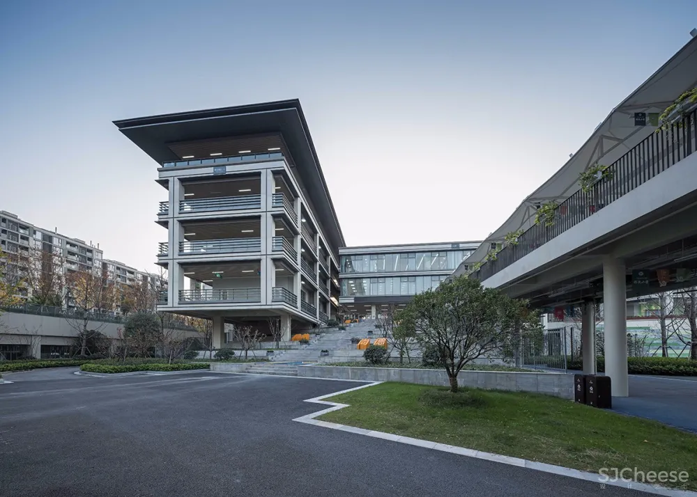 gad新作! 让孩子们在"天空之城"上快乐成长