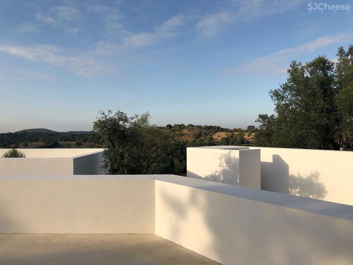 首发 | Casa Luum：葡萄牙乡村的极简主义