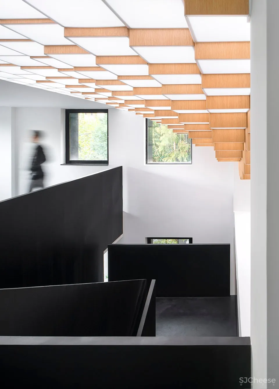 “The Arcade”办公空间,上海 / Atelier Zerebecky