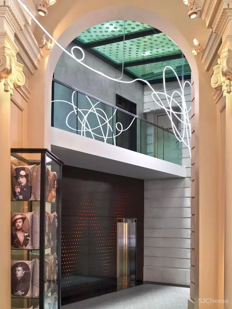 看法国人怎么设计护墙板？