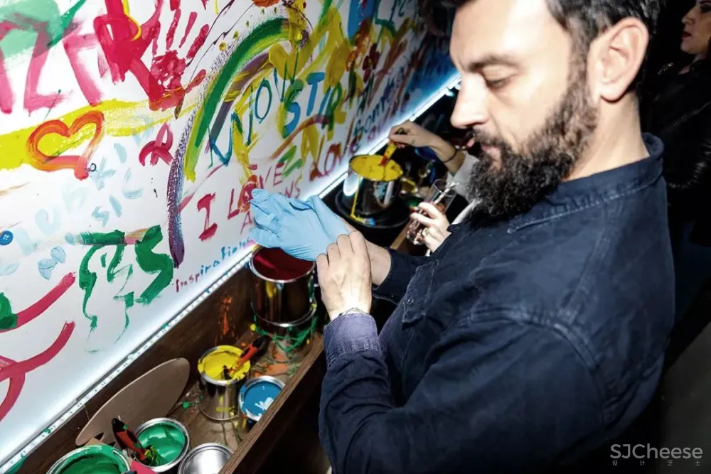 首发 孟买蓝宝石酒吧-工作室:激发艺术创造力的热情派对