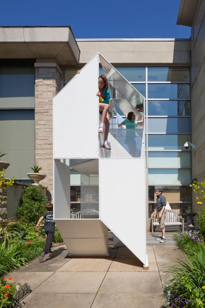 “反射”树屋 / SILO AR + D