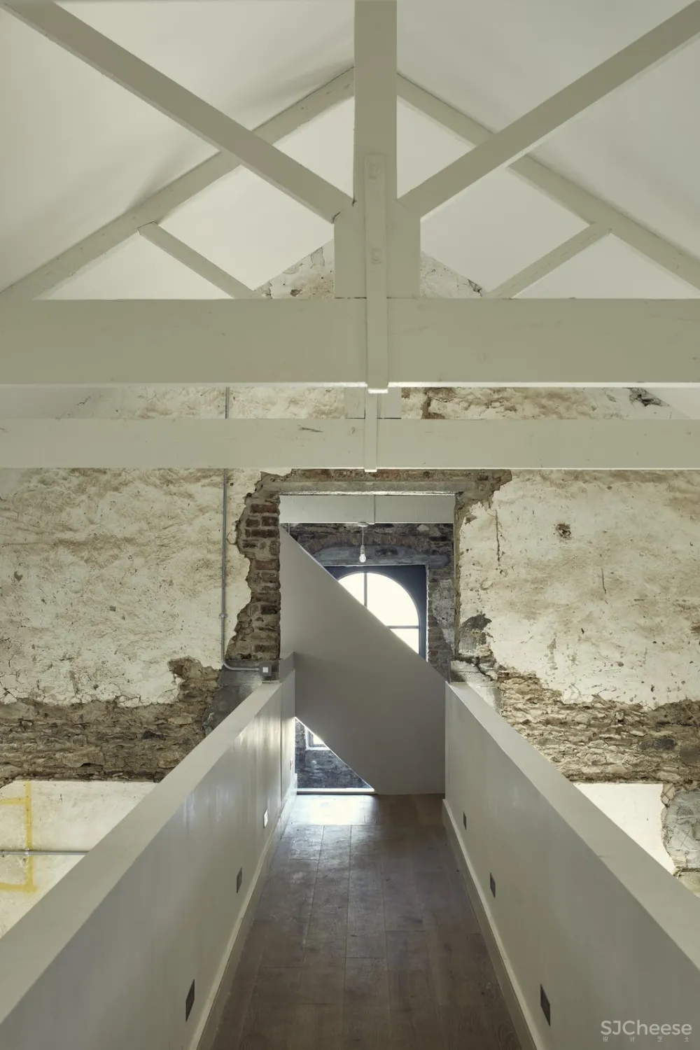 “绸带”爱尔兰旧别墅 DHB Architects